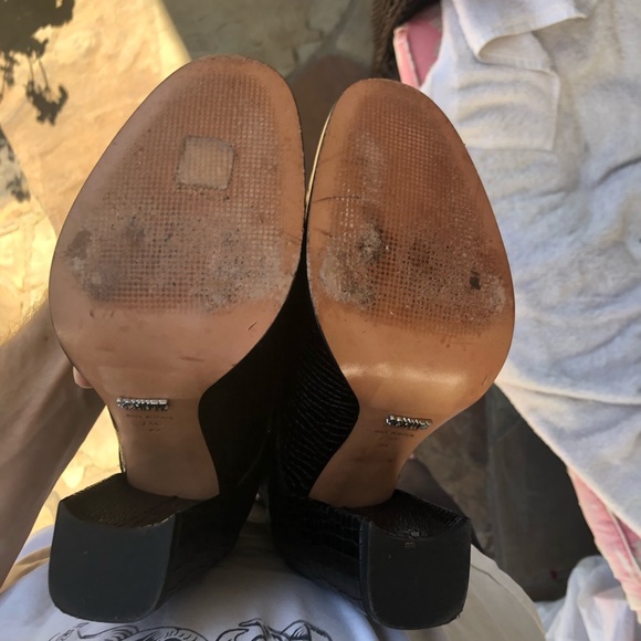 Schutz Leysi Croc Embossed bootie - Picture 8 of 10